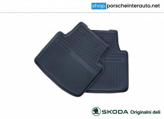 Originaln gumijasti tepihI/predpražnik za Škoda Superb III, Combi (2015) - 2 kos (zadnja) (3V0061551)
