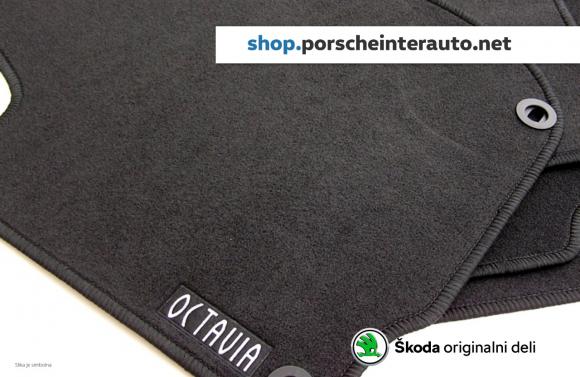 Tekstilni predpražnik Skoda Octavia III 2014 (4 kosi) Črni (5E1061404C)